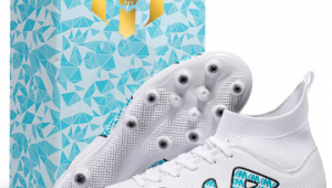 足球鞋长钉推荐：哪款足球鞋长钉既好看又实用？