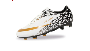 软底大钉足球鞋推荐，哪款能助你在球场上驰骋？