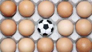 足球与鸡蛋能联系吗？探索两者间奇妙关联与背后故事