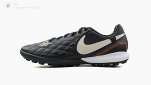 耐克古老足球鞋推荐，哪款能勾起你对往昔绿茵场的回忆？