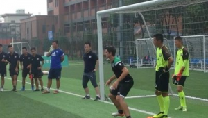 成都有足球训练机吗