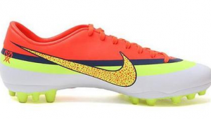 足球鞋鞋头需硬吗?解析其对足球运动表现的影响