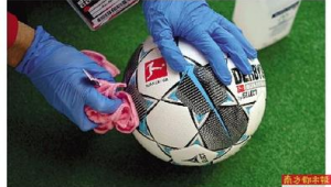 84能否泡足球消毒？了解其利弊，谨慎对待足球消毒问题