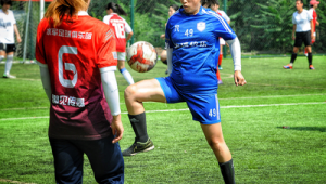 足球队长都要踢球吗?背后真相与角色职责深度剖析