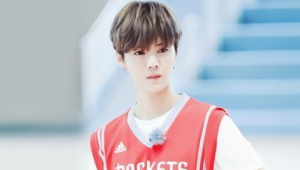 蔡徐坤踢足球哪期跳舞引发热议，精彩表现令人难忘