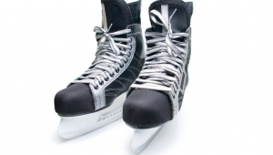 溜冰可以穿足球袜吗