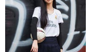 女生穿足球短裤合适吗?快来了解一下足球短裤是否适合女生穿