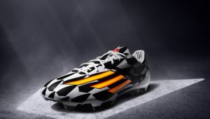 斩球表现最佳的足球鞋是哪款?看完这些你就有答案