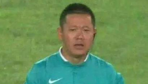 足球裁判权力究竟有多大？赛场裁决背后的权威边界探寻