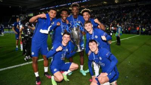 切尔西足球队成立年份：探寻这支传奇球队的历史起点