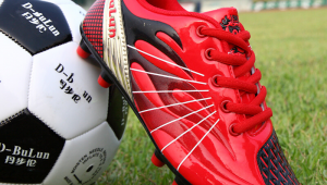 拍足球鞋推荐:哪款好用?全方位解析助你挑到心仪战靴