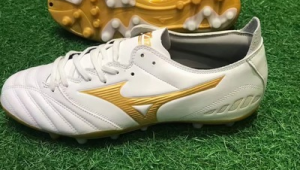 男士穿足球鞋该配哪双袜子？这些选择要点别错过