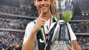 足球上有什么明星名字吗