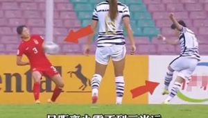 足球用身体挡球是否犯规？规则解析与探讨