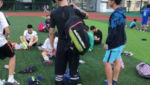 集宁县中学踢足球吗