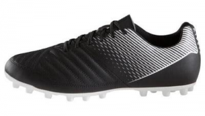 女入门足球鞋哪款好穿？这些款式让你轻松踏上绿茵场