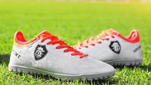 女士足球鞋轻便透气吗?一文带你了解真实情况