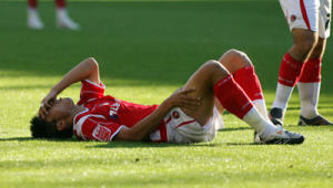 足球受伤休假工资问题:究竟能不能拿工资安心养伤?