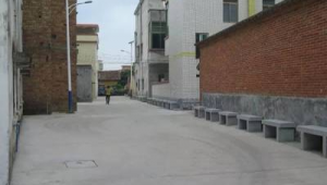 家里弄足球场违法吗?一文详解相关法律规定与潜在风险