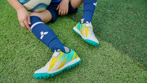 哪款足球鞋适合儿童穿