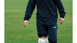 踢足球出现硬伤能冰敷吗?了解这一点,正确应对伤痛