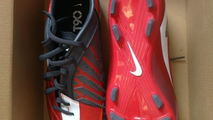 上海买足球鞋好去处,带你探寻优质购买地