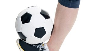 哪双运动鞋最适合踢足球？全方位解析助你找到最佳之选