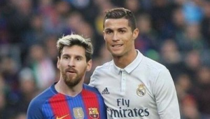 C罗会上首发吗？足球赛场悬念待解