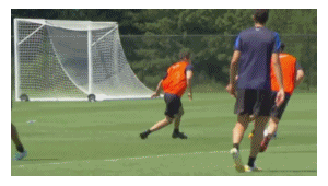 你追我赶踢足球的表述是病句吗