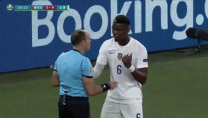 足球吹哨后就能直接罚球吗?规则细节大揭秘