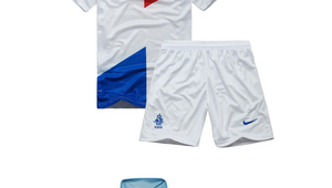 足球服可以当田径服吗