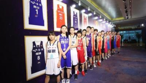 足球球衣能否常洗与女篮:清洗频率及相关要点探讨