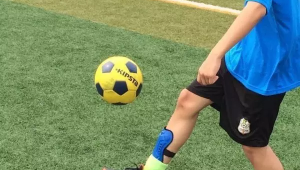 足球是下肢运动吗？解析足球运动中身体各部位的作用与原因