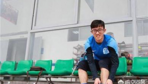 职业足球员可以近视吗