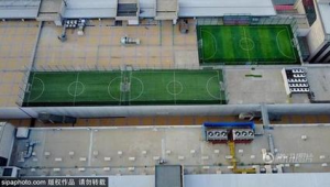 商场楼顶能否建足球场地？可行性探讨与相关因素分析