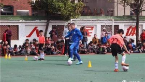 江苏扬中人踢足球厉害吗