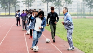 考不上大学就去踢足球吗？探索学业与足球梦想的抉择之路