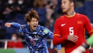 足球没技术能否踢中场？这一问题引发对中场位置能力的思考