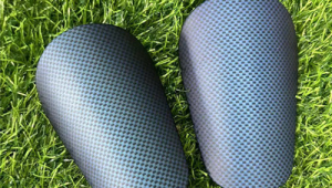 足球护腿板能否水洗？这些要点需知晓