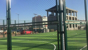 足球场自己喷漆违法吗？探究足球场私自喷漆行为的法律界限