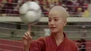 少林足球赵薇光头是真的吗