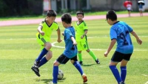 6岁孩子学足球合适吗？这些因素需综合考量！