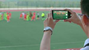 足球比赛拍到观众吗