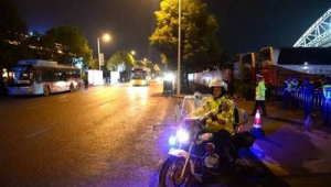 足球比赛能否允许观众携带雨伞入场