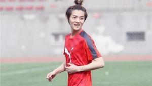 踢足球男生会变帅吗？探究足球赋予男生帅气的背后原因