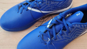 足球钉鞋穿着舒服吗?深度解析其舒适度奥秘与影响因素