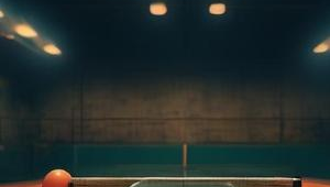 足球发球是否需用两只手 规则解析与常见误区探讨