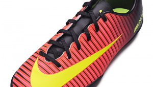 女士短钉足球鞋哪款好看？时尚之选满足你的个性需求