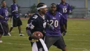 詹姆斯小时候是否踢足球，背后故事你知道吗？