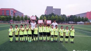 踢足球的男生责任心重吗？从球场表现探寻答案